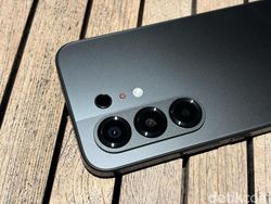 Tampilan Tecno Camon 50: HP Rp 3 Juta Kamera Kelas Atas & Baterai Jumbo