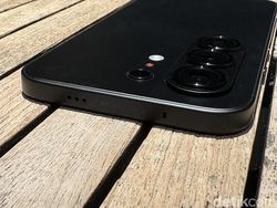 Tampilan Tecno Camon 50: HP Rp 3 Juta Kamera Kelas Atas & Baterai Jumbo