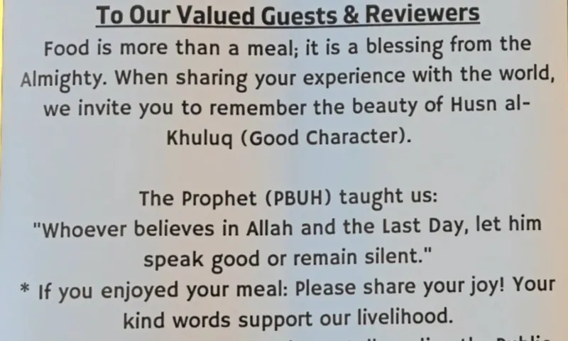 Viral! Spanduk Bazar Ramadan Ingatkan Influencer Beri Ulasan Sopan Viral! Spanduk Bazar Ramadan Ingatkan Influencer Beri Ulasan Sopan