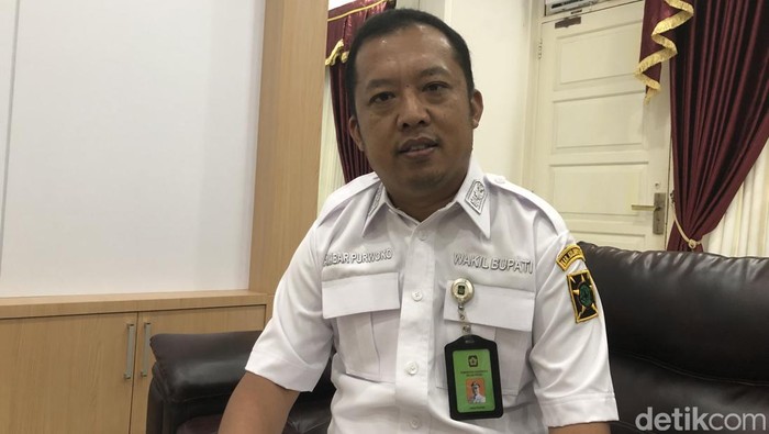 Wakil Bupati Kulon Progo Ambar Purwoko saat ditemui detikJogja di Kantor Bupati Kulon Progo, Rabu (25/2/2026).