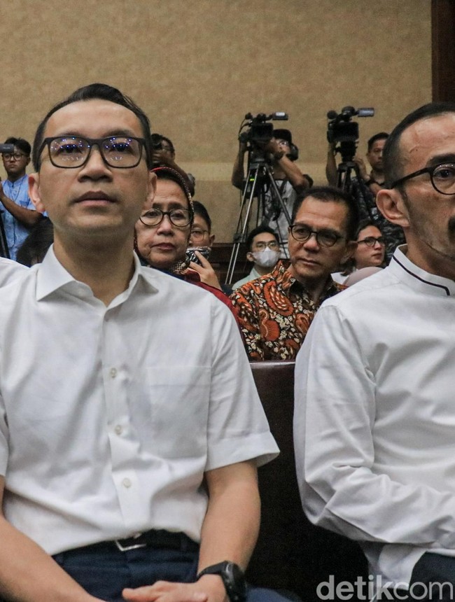 Korupsi Minyak Mentah, Eks Bos Pertamina Patra Niaga Divonis 9-10 Tahun