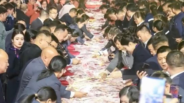 Bagi-bagi bonus Henan Kuangshan Crane