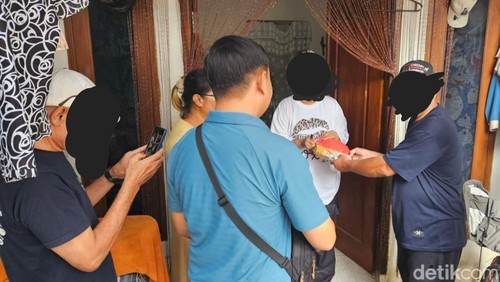 BBPOM Mataram mengamankan salah seorang IRT asal Kota Mataram yang kedapatan edarkan ratusan obat ilegal, Rabu (25/2/2026).