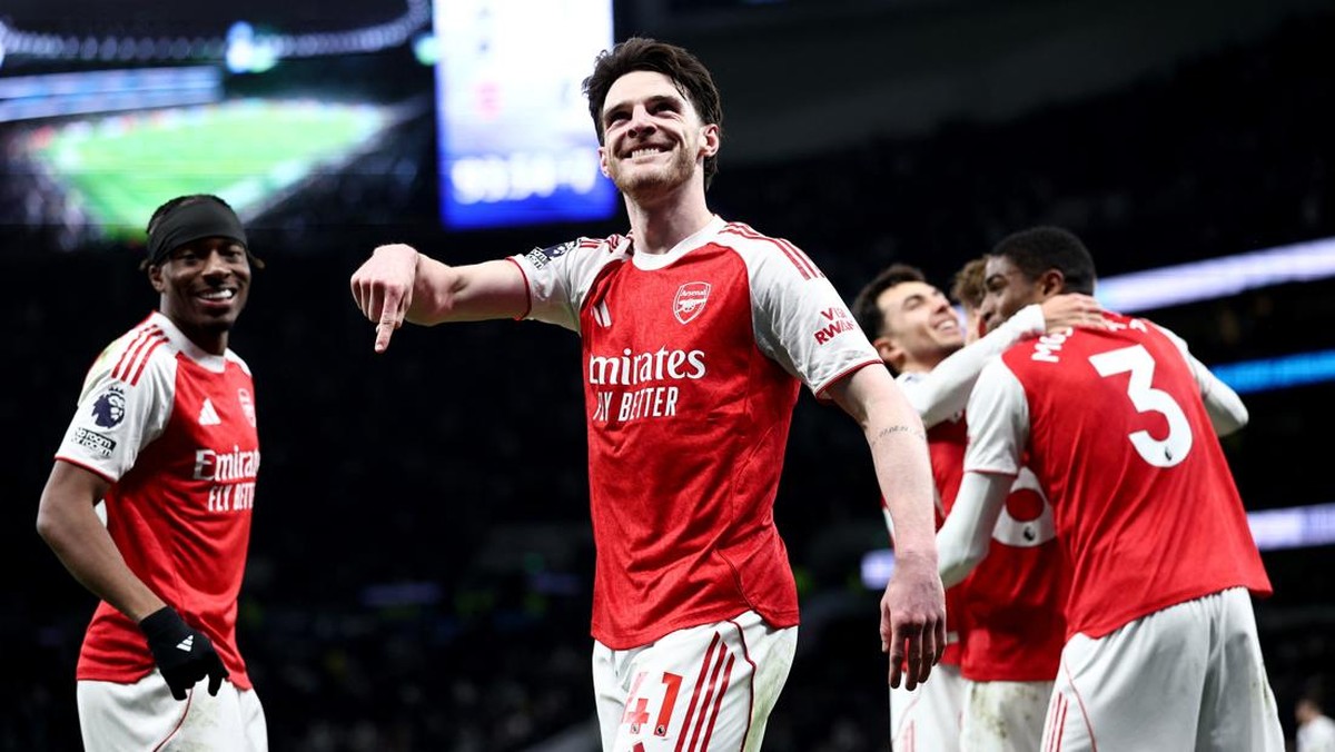 Gelandang Arsenal Declan Rice mengutamakan trofi untuk tim ketimbang penghargaam individu seperti Ballon dOr (Foto: REUTERS/David Klein)