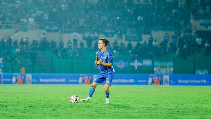 Gelandang PSIM Jogja, Donny Warmerdam mencatatkan debutnya di Super League 2025/2026. Begini kesan Donny.