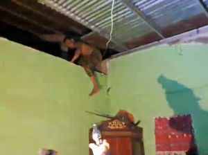 Geger Menantu Perkosa Mertua, Pelaku Ditangkap Saat Ngumpet di Plafon