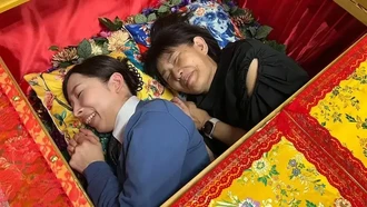 Tren Unik di Jepang, Meditasi Peti Mati