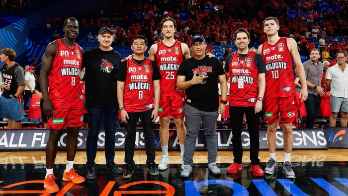 Presiden Hangtuah Jakarta, Harryadin Mahardika, terus mempercepat pengembangan klub dengan memperluas kolaborasi internasional. Hangtuah membangun kemitraan global dengan tim basket tersukses di Australia, Perth Wildcats.