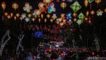Harmoni Dekorasi Imlek-Ramadan Warnai Kawasan Lapangan Banteng