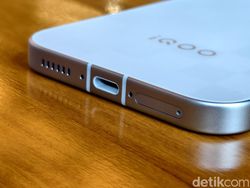 Unboxing iQOO 15R: HP Gaming Rp 7 Jutaan Pertama Pakai Snapdragon 8 Gen 5