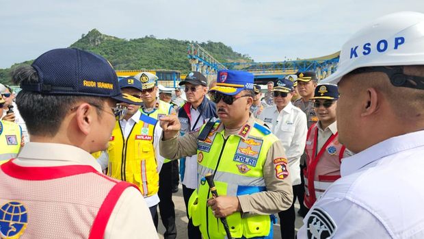 Kakorlantas Hari Ini Pantau Jalur Mudik Bakauheni-Merak