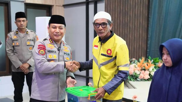 Kapolda Riau Irjen Pol Herry Heryawan melakukan safari Ramadan ke markas Kopasus hingga Lanal Dumai dalam rangka memperkuat sinergi TNI-Polri, Rabu (23/2/2026).
