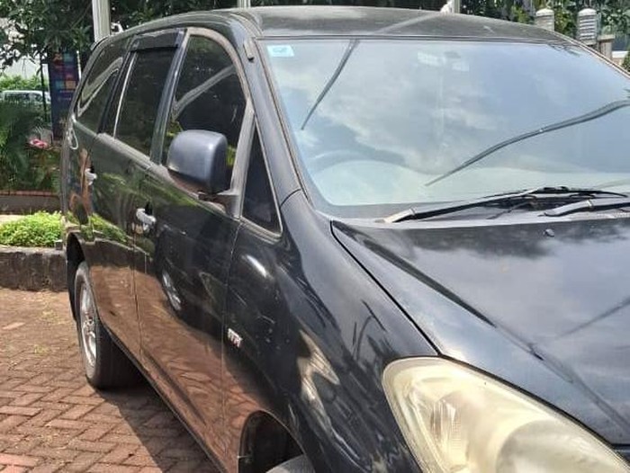Kijang Innova tahun 2005 dilelang mulai Rp 35 jutaan