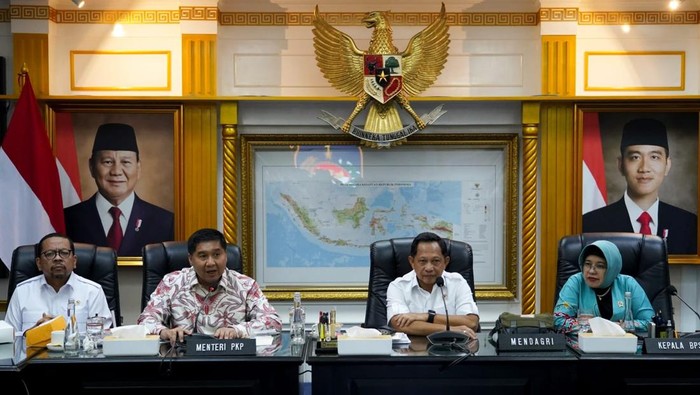 Menteri PKP Maruarar Sirari Bertemu Kepala Daerah serta Rapat Persiapan dan Laporan Huntap bersama Mendagri, Kepala BPS, Kepala KSP, di Kemendagri, Jakarta, Rabu (25/2/2026).