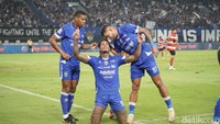 Persib Bandung Vs Madura United: Pangeran Biru Pesta 5-0