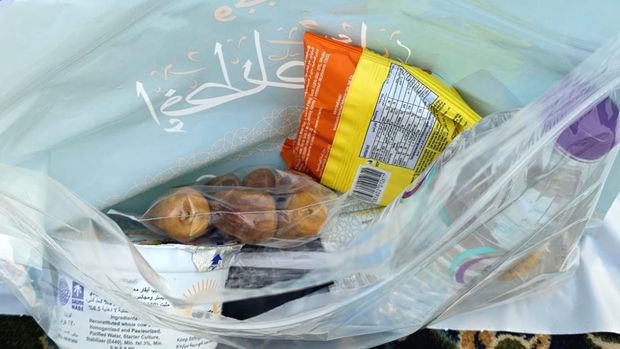 Isi paket buka puasa Ramadan 2026 di Masjid Nabawi, Madinah.