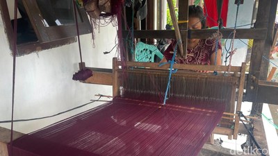 Perajin Sarung Tenun Goyor di Sidoarjo Kebanjiran Pesanan Jelang Lebaran