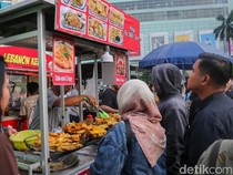 PKL Kebon Kacang Belakang GI Diserbu Jelang Buka Puasa