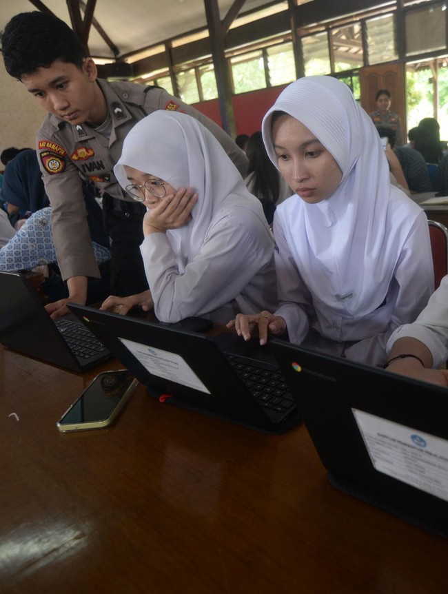 Polres Salatiga Gandeng ASEAN Foundation, Teknologi AI Dikenalkan ke Pelajar