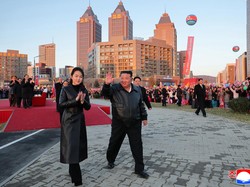 Gaya Terbaru Putri Kim Jong Un Bikin Salfok, Ayahnya Diisukan Meninggal