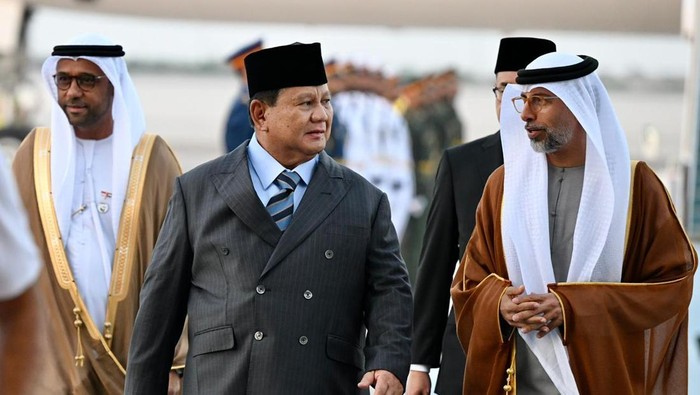 Prabowo Datang ke Abu Dhabi, Akan Diskusi dengan Presiden MBZ Tentang Investasi Besar