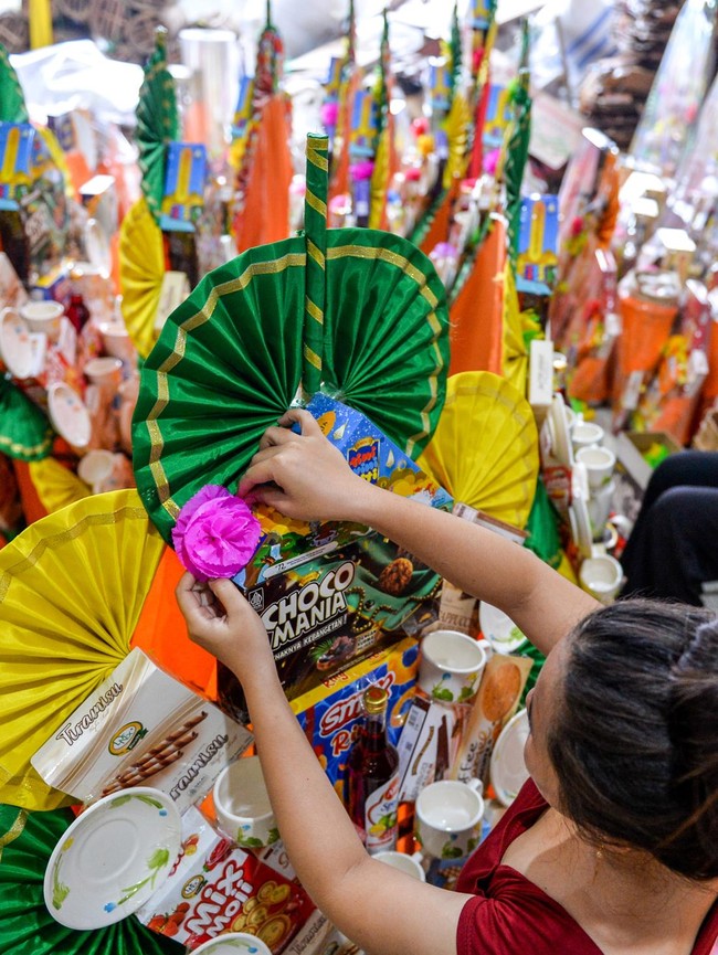 Bingkisan Lebaran Mulai Diburu, Produksi Parsel di Bandung Meningkat