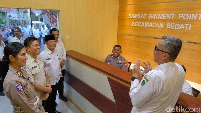Samsat Payment Sedati Sidoarjo yang baru saja dibuka untuk memudahkan pembayaran pajak kendaraan bermotor.