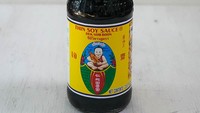 Di Thailand, soy sauce yang paling sering digunakan adalah See Ew Khao. Karakteristik rasanya lebih ringan dengan sedikit sentuhan manis. Biasanya digunakan untuk tumisan. Foto: Taste Atlas