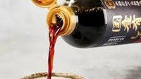 Koikuchi merupakan jenis shoyu asal Jepang yang dibuat di wilayah Kanto. Soy sauce ini dijaga turun temurun produksi sejak masa pemerintahan Edo. Foto: Taste Atlas