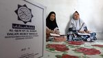 Tunanetra di Banda Aceh Tadarus Ramadan Gunakan Al-Quran Braille