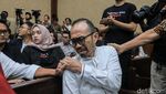 Tangis Riva Siahaan Jelang Putusan Kasus Pertamina