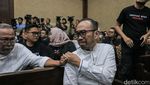 Tangis Riva Siahaan Jelang Putusan Kasus Pertamina