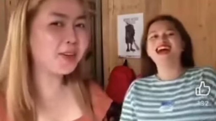 Viral 2 wanita di Bulukumba pelesetkan Al-Quran saat live Facebook.