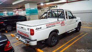 Wujud Pick Up India Mahindra Berstiker Koperasi Desa Merah Putih