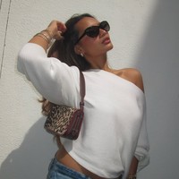 Penampilan kakak Aaliyah Massaid itu kerap mencuri atensi. Sempat tinggal di Amerika Serikat untuk melanjutkan pendidikannya di sana, Zahwa kini sudah kembali ke Indonesia. Foto: Instagram/@zahwamassaid