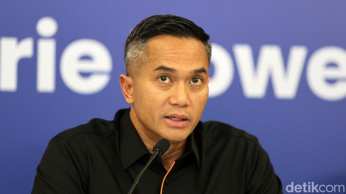 Direktur Utama & CEO BNBR Anindya N Bakrie saat Rapat Umum Pemegang Saham Luar Biasa (RUPSLB) Perseroan yang diselenggarakan di Jakarta, Jumat (27/2/2026). Perseroan menilai perlu untuk melaksanakan PMHMETD dalam rangka optimalisasi struktur pendanaa