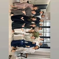 Acara buka puasa bersama itu diketahui digelar oleh pasutri baru, Ranggaz Laksman dan Angie Prijanto di kediaman mereka pada Selasa (24/2/26). Ramai dihadiri rekan artis, acara berlangsung seru dan lancar. Foto: Instagram/@alyssadaguise