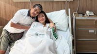 Chelsea Olivia sebelumnya menjalani tindakan medis berupa hysteroscopy, polypectomy, dilatasi dan kuretase, dan endometrial resection. Ia menjalani serangkaian operasi tersebut di Malaysia. (Foto: dok Instagram chelseaoliviaa)