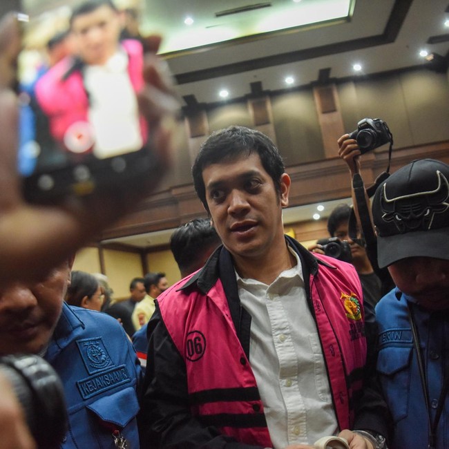 Ekspresi Anak Riza Chalid Usai Divonis 15 Tahun Penjara dalam Kasus Minyak Mentah