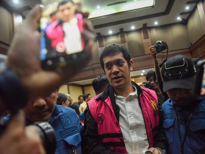Ekspresi Anak Riza Chalid Usai Divonis 15 Tahun Penjara dalam Kasus Minyak Mentah