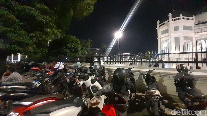 Foto: Suasana parkir di Ramadan Fair dan Masjid Raya Medan. (Rechtin Hani Ritonga/detikSumut)