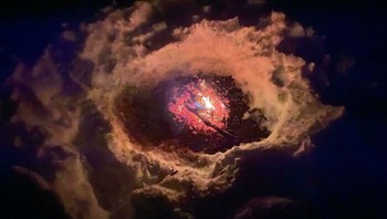 Ini bukan foto sebuah galaksi, coba lihat lagi. Foto: U235EU via Bored Panda  