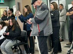 Foto yang Harus Dilihat Dua Kali, Baru Deh Ngeh