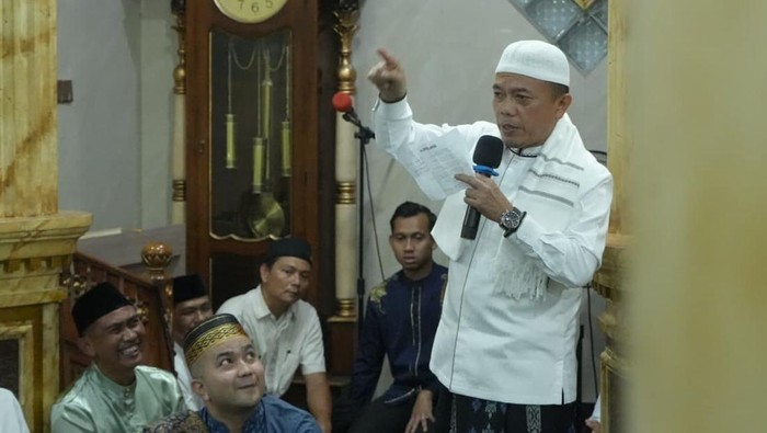 Gubernur Jambi Al Haris