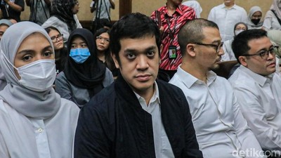 Kerry Anak Riza Chalid Jalani Sidang Vonis Korupsi Minyak Mentah
