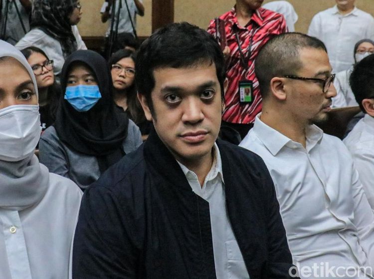 Kerry Anak Riza Chalid Jalani Sidang Vonis Korupsi Minyak Mentah