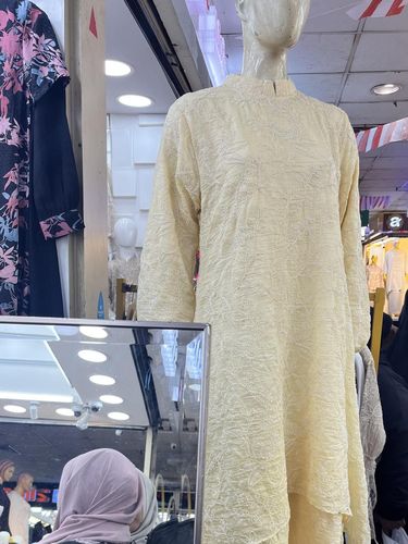 Koleksi baju Lebaran 2026 yang ada di Tanah Abang.