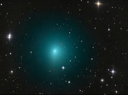 Komet 41P Berbalik Arah Secara Dramatis, Astronom Terkejut