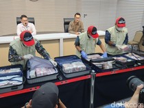Penampakan Duit Rp 5 M dalam 5 Koper yang Disita KPK dari Safe House Ciputat