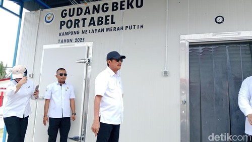 Kunjungan Menteri KP Sakti Wahyu Trenggono di KNMP Ekas Buana, Kecamatan Jerowaru, Lombok Timur, NTB, Jumat (27/2/2026). (Sanusi Ardi W/detikBali)